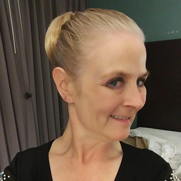 Meet your Posher, Glenna - Picture 1 of 1